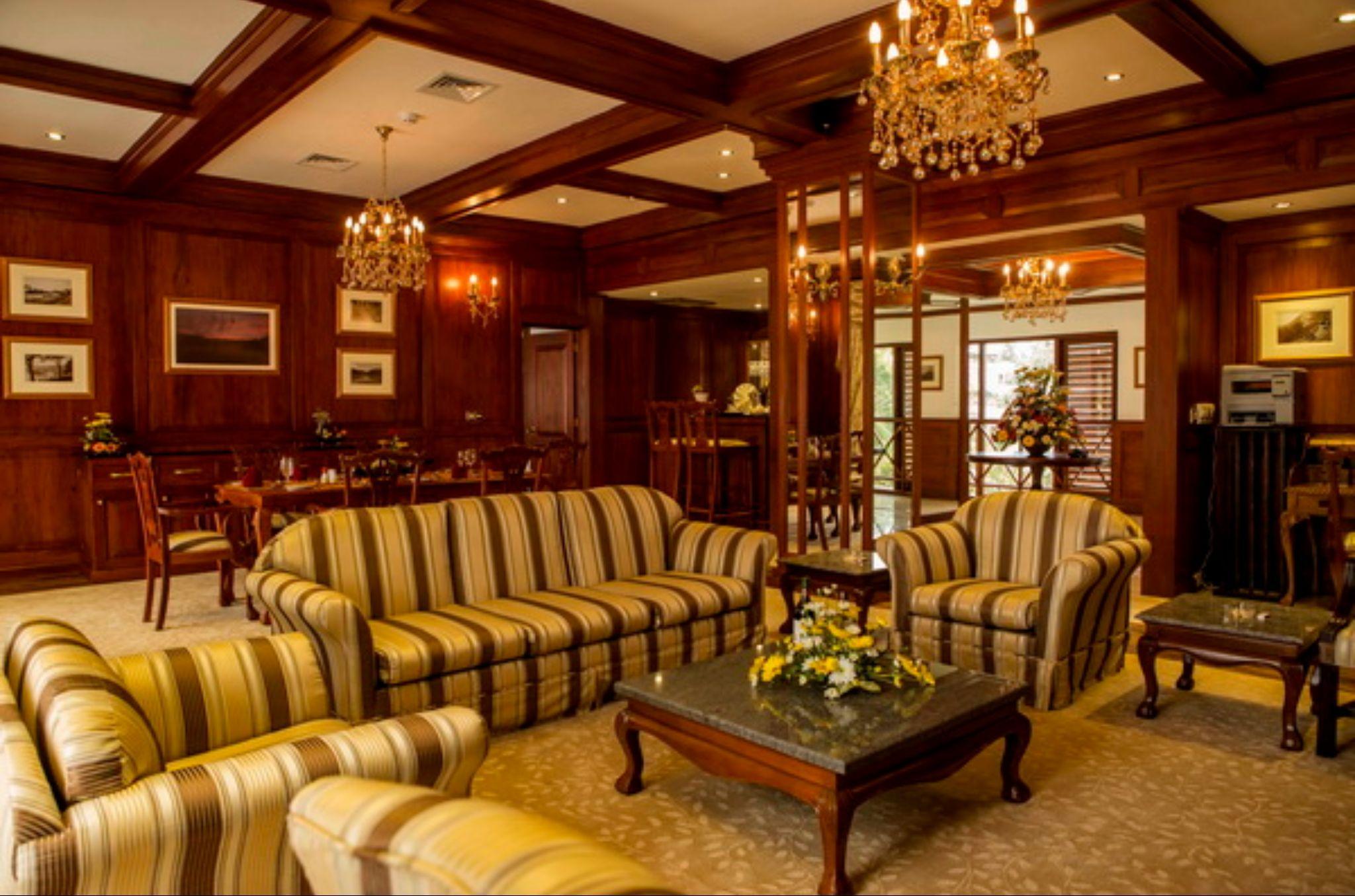 Mahaweli Reach Hotel Kandy Esterno foto