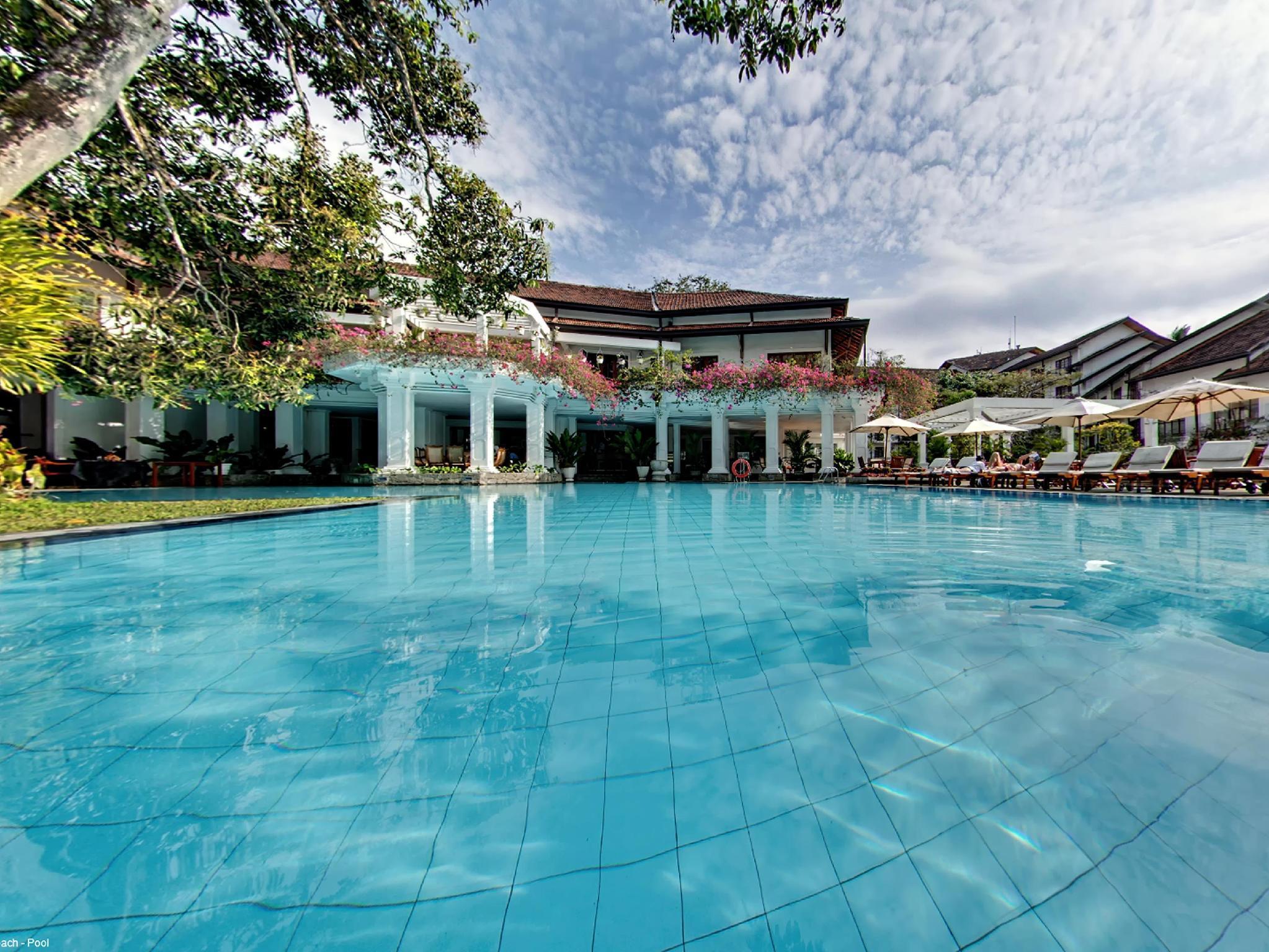Mahaweli Reach Hotel Kandy Esterno foto