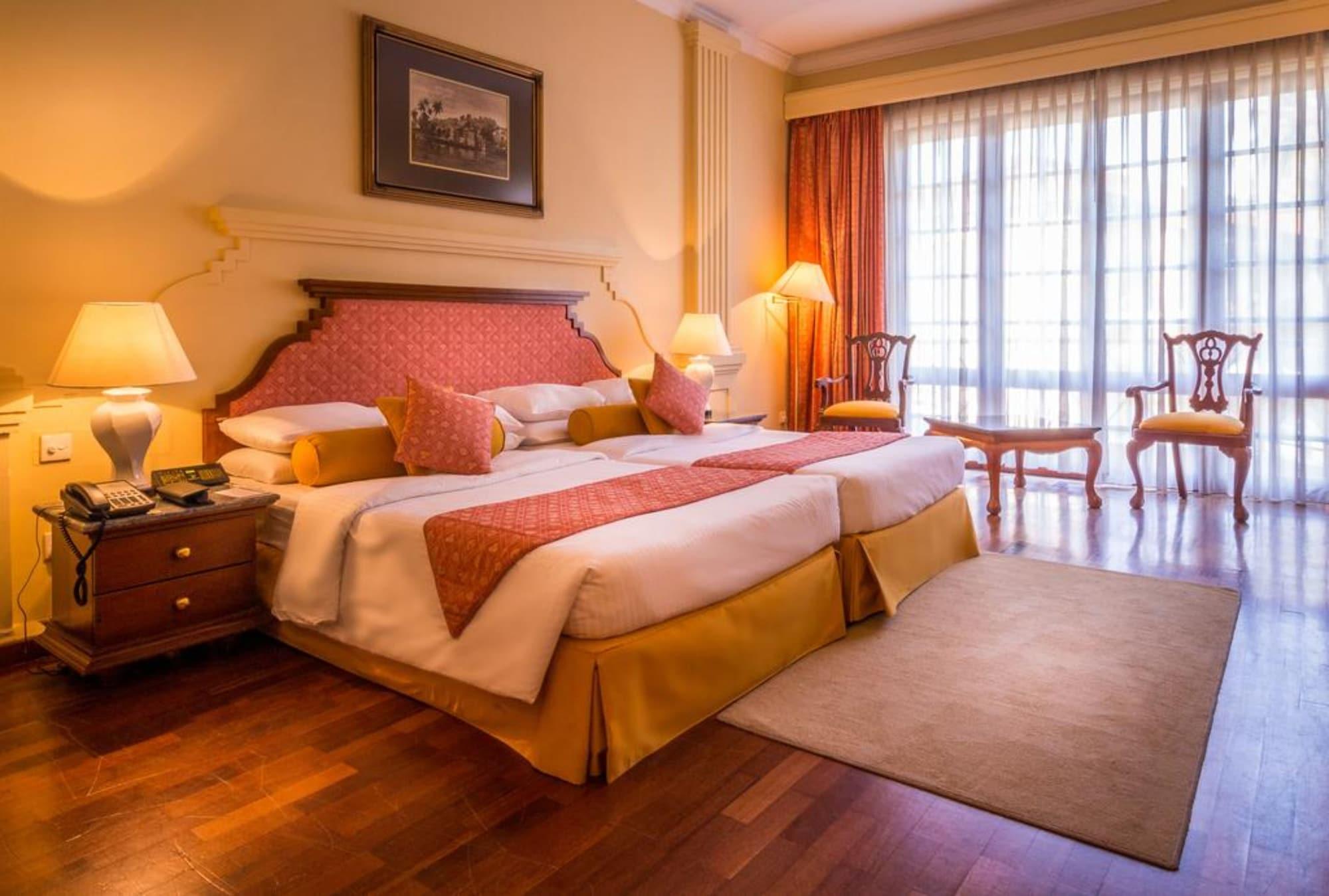 Mahaweli Reach Hotel Kandy Esterno foto