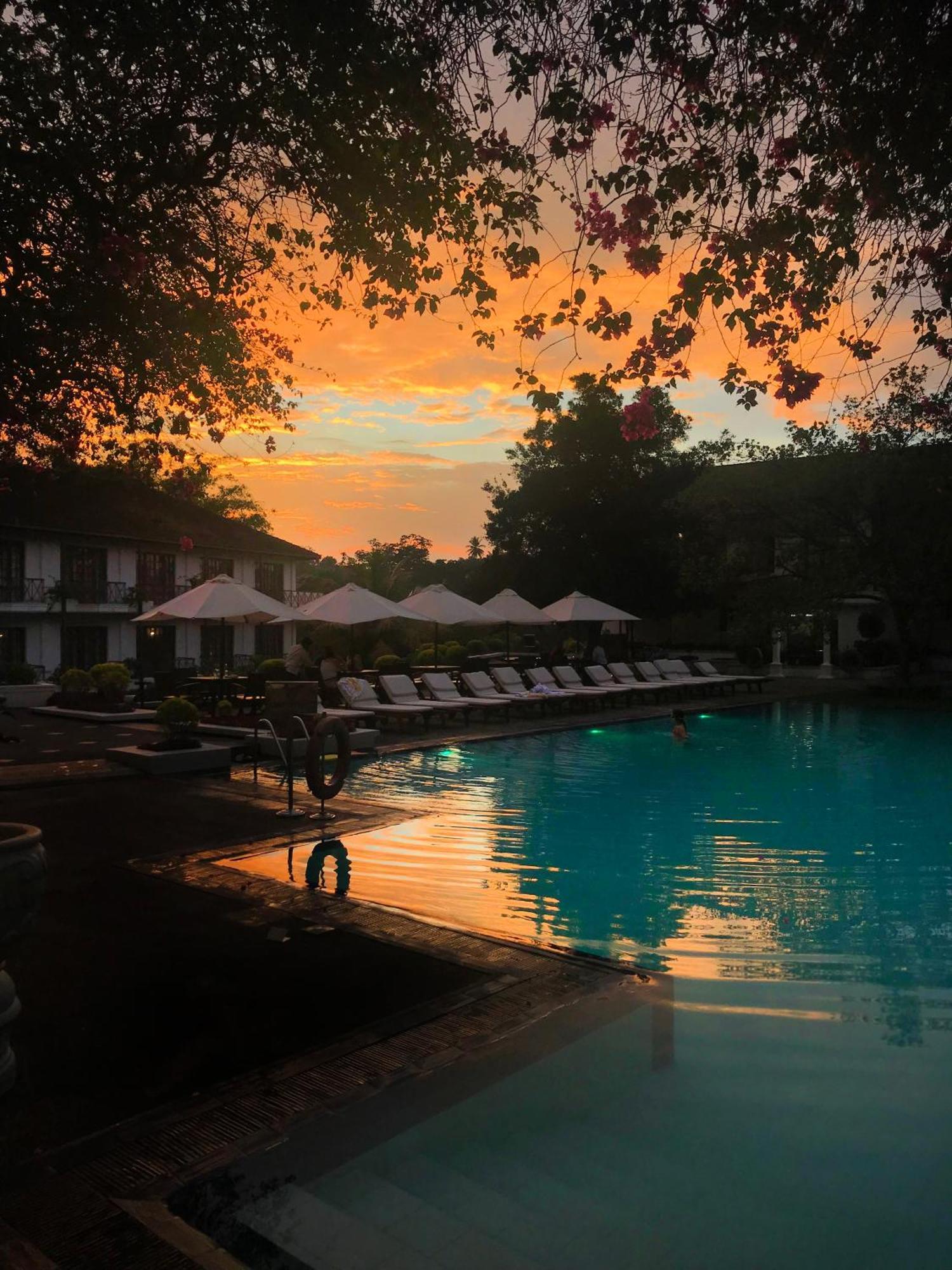 Mahaweli Reach Hotel Kandy Esterno foto