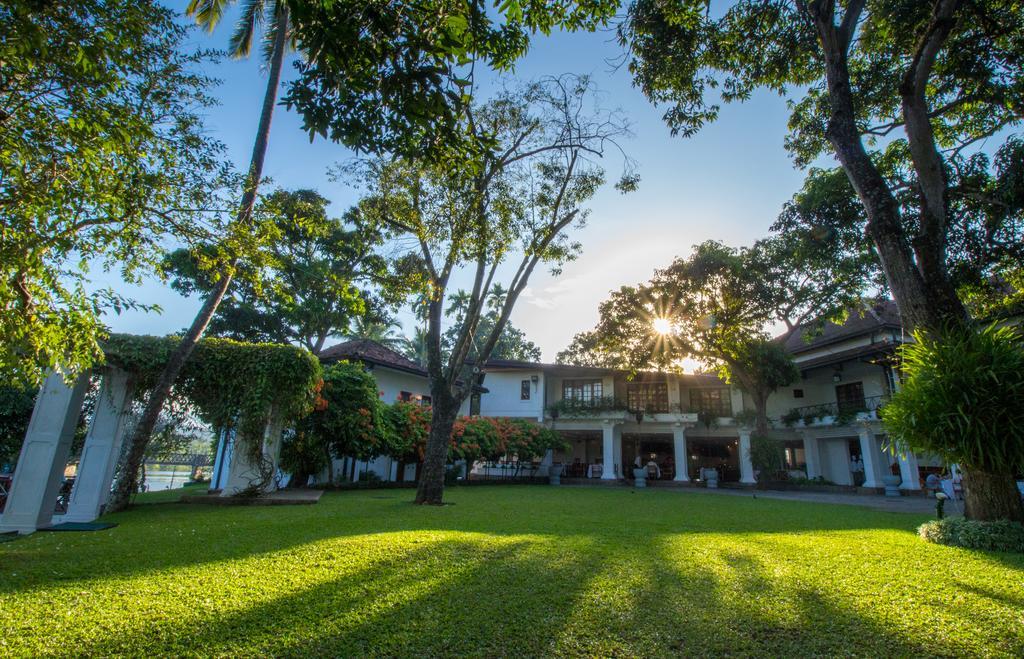 Mahaweli Reach Hotel Kandy Esterno foto