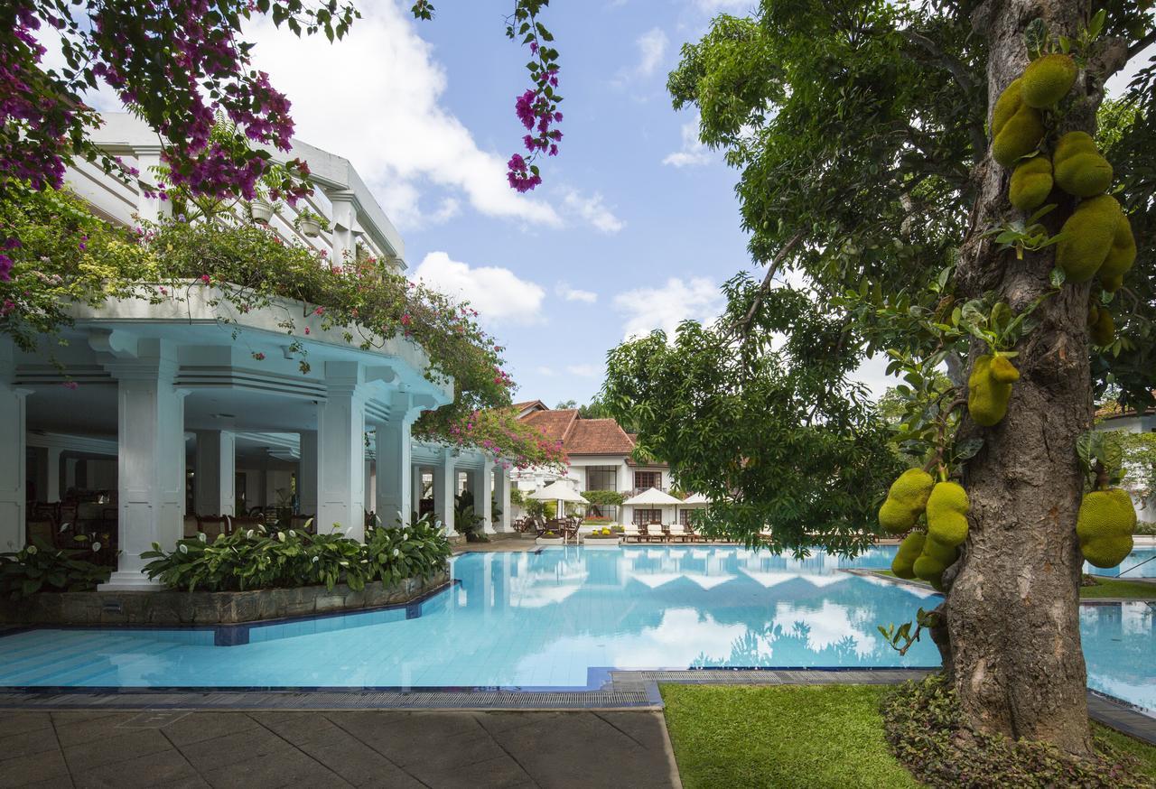 Mahaweli Reach Hotel Kandy Esterno foto